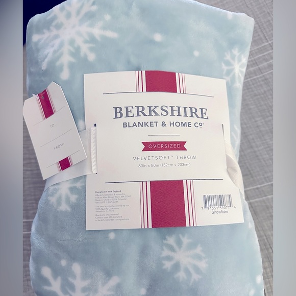 Berkshire Bedding Berkshire Blanket Home Co Brand New Snowflake
